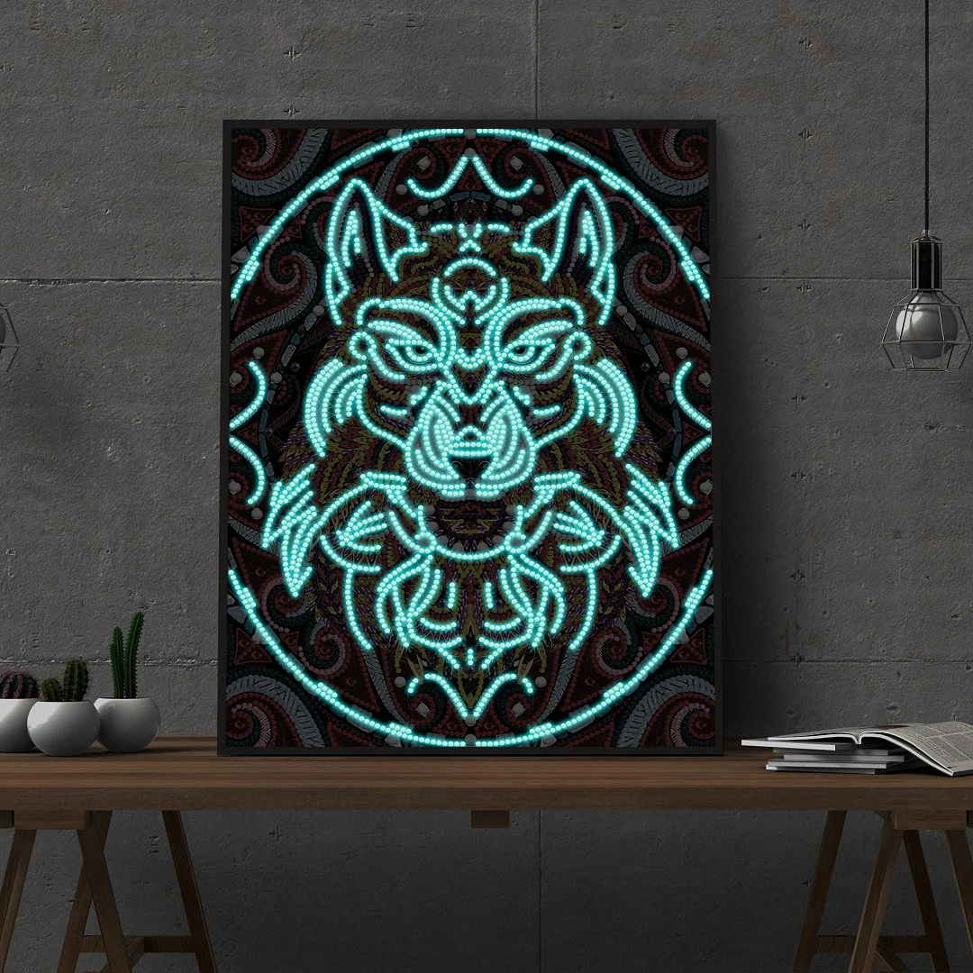 Luminous Alpha Wolf Special Diamond Painting - Image 3